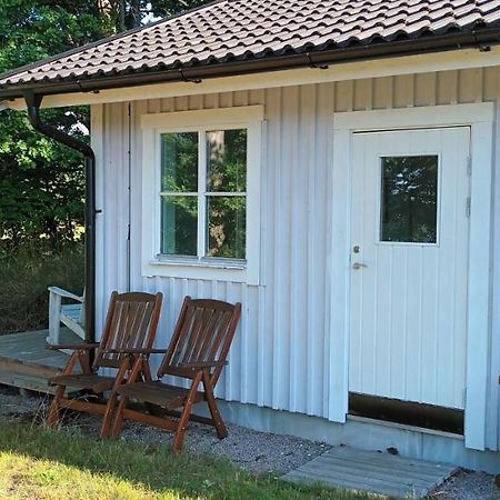 Saxemara Med Minikoek Och Badrum Ronneby Exterior foto